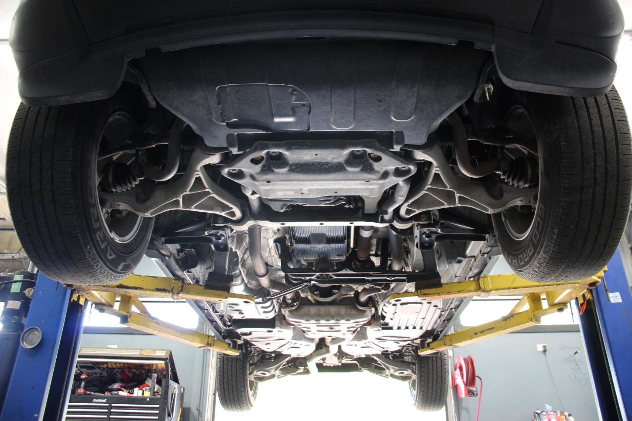 Used 2019 Jeep Grand Cherokee Laredo AWD/4WD image 93