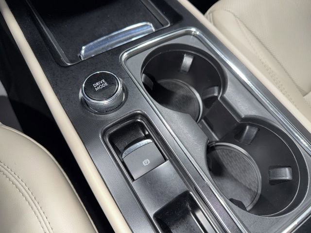 Used 2025 Lincoln Corsair Premiere w/ Equipment Group 101A image 22