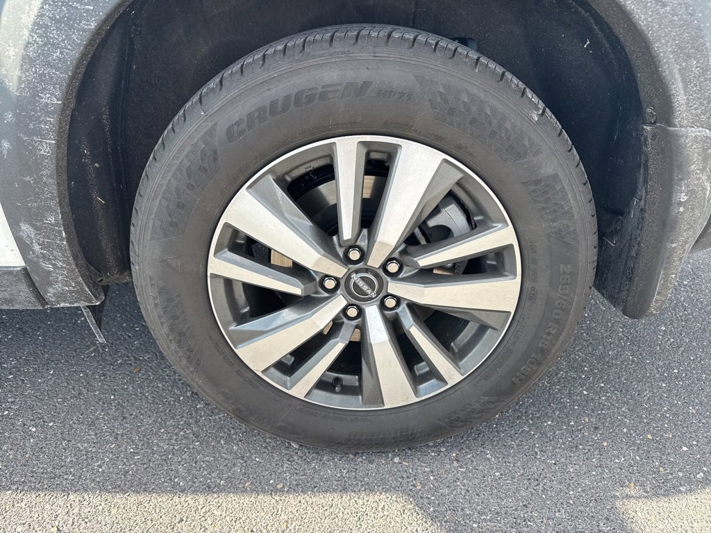 Used 2025 Nissan Pathfinder SL w/ Cargo Package image 13