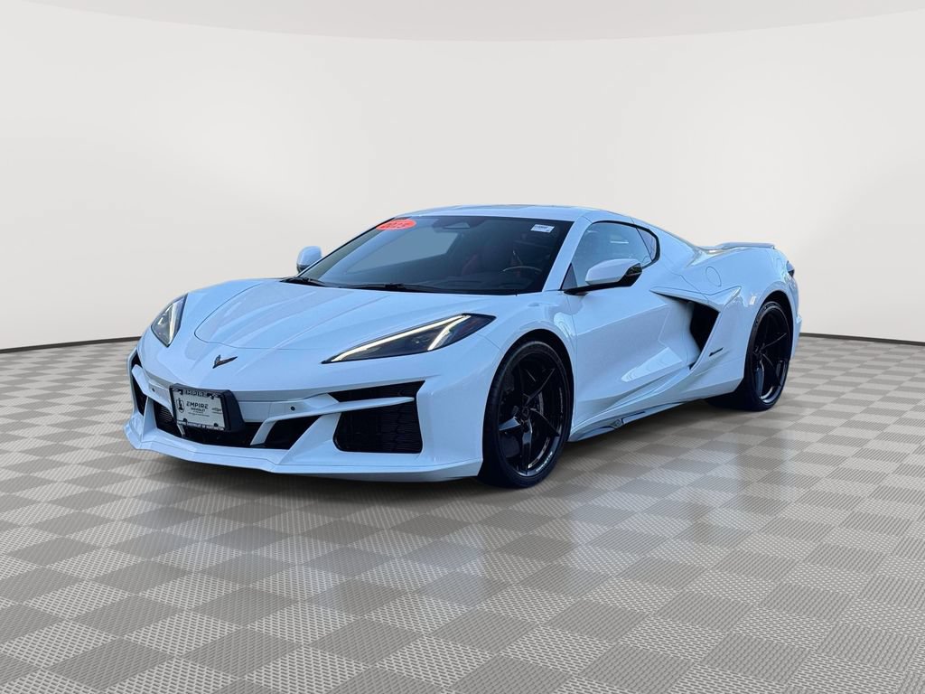 Used 2025 Chevrolet Corvette E-Ray AWD/4WD image 3