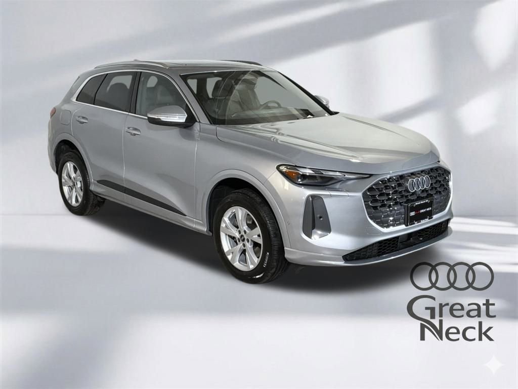 Certified 2025 Audi Q5 Premium w/ Convenience Package image 12