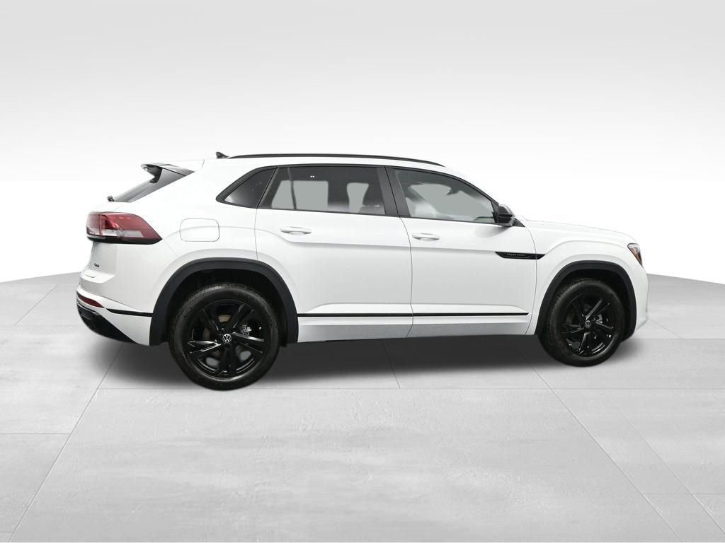 New 2026 Volkswagen Atlas Cross Sport SEL R-Line image 4