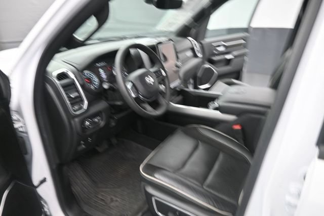 Used 2025 RAM 1500 Laramie w/ Sport Appearance Package AWD/4WD image 15