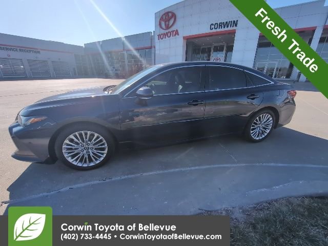 Used 2019 Toyota Avalon Limited w/ Advanced Safety Package image 7