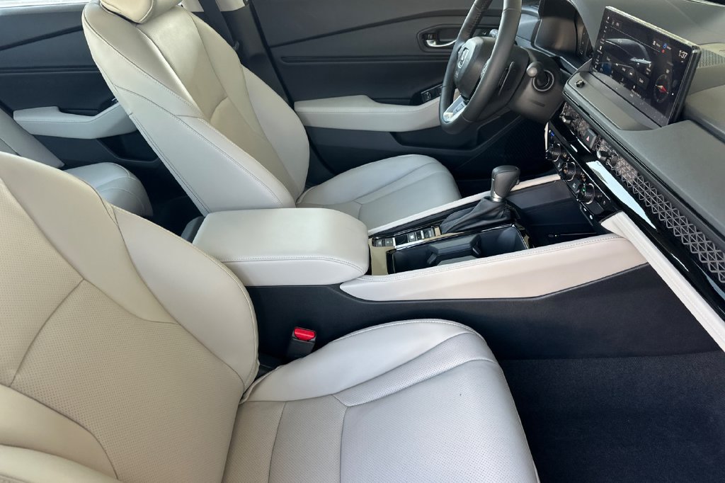 New 2026 Honda Accord Touring image 17
