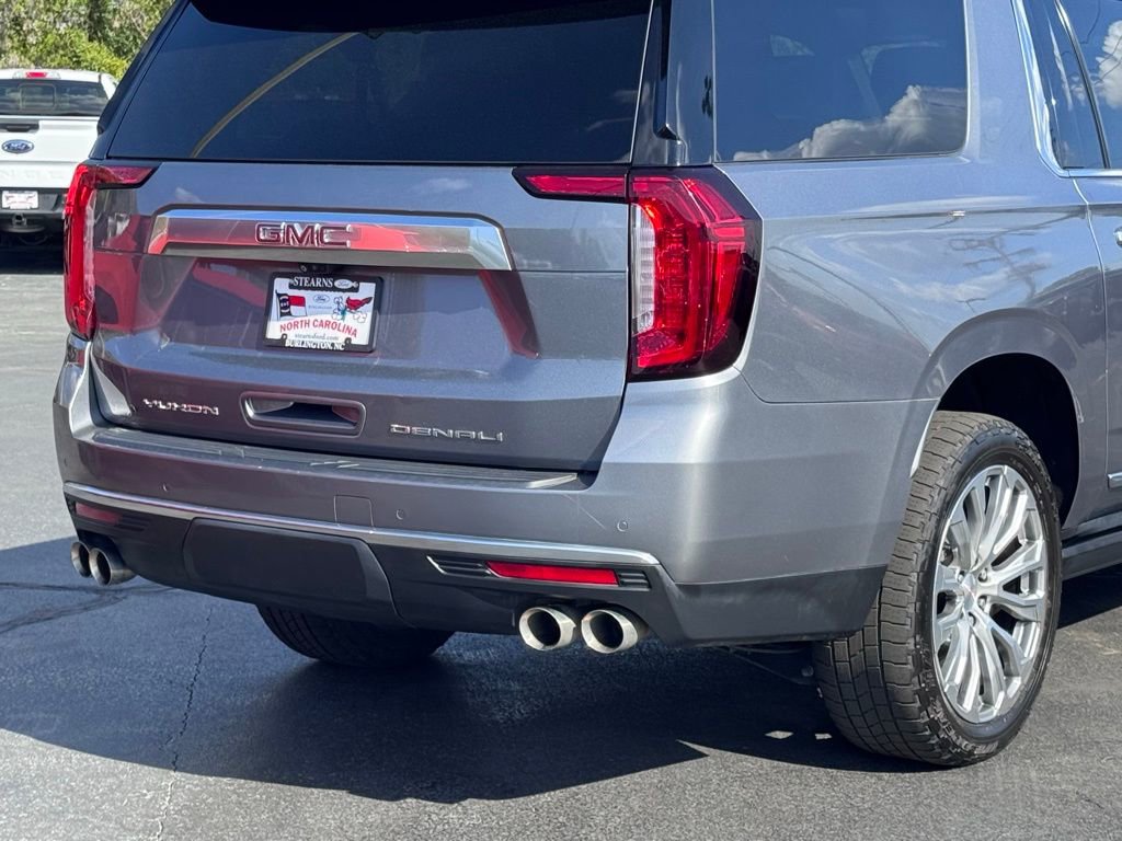 Used 2022 GMC Yukon XL Denali w/ Denali Premium Package image 45