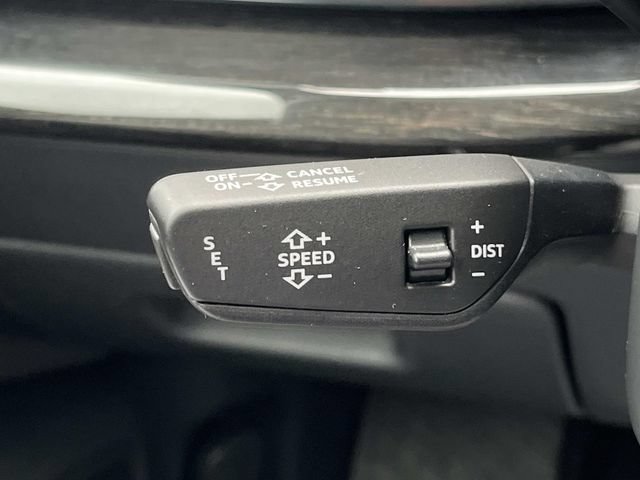 Used 2019 Audi Q8 Prestige AWD/4WD image 45