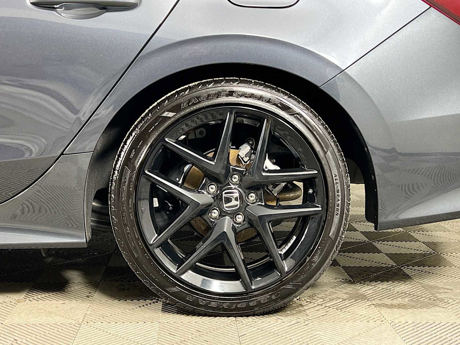 Used 2025 Honda Civic Sport image 29