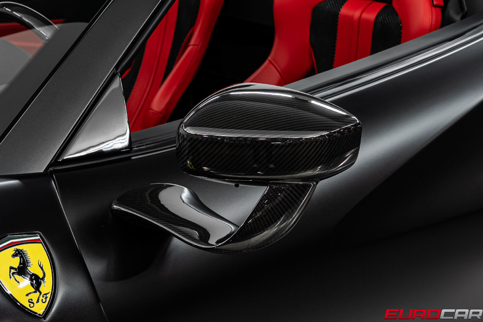 Used 2022 Ferrari F8 Tributo RWD image 22