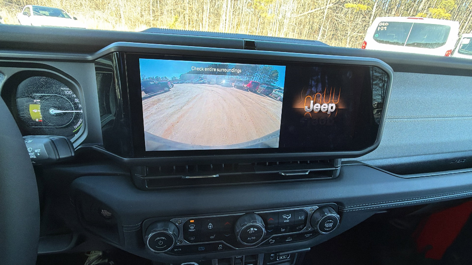 Used 2025 Jeep Wrangler Sahara 4xe w/ Safety Group image 31