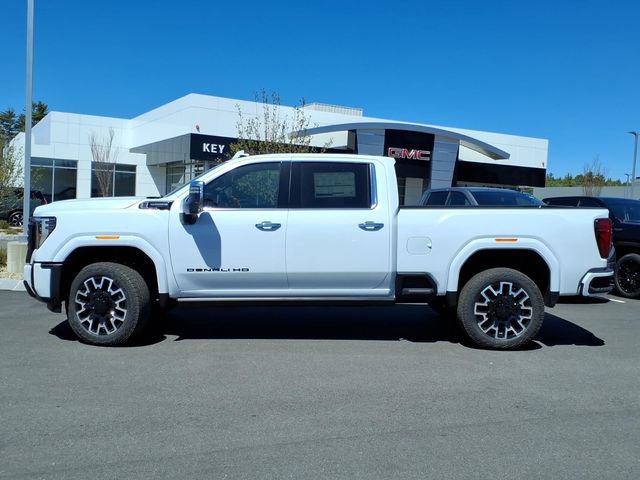 New 2026 GMC Sierra 2500 Denali Ultimate w/ LPO, Black Badging Package AWD/4WD image 3