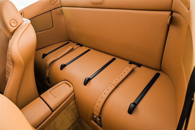 Used 2010 Ferrari California RWD image 19