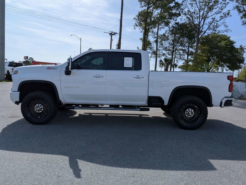 Used 2025 Chevrolet Silverado 2500 LTZ w/ Z71 Chrome Sport Edition image 6