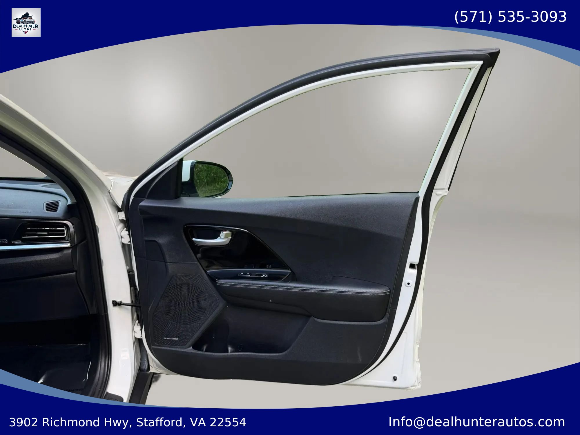 Used 2022 Kia Niro EX w/ Cold Weather Package FWD image 14