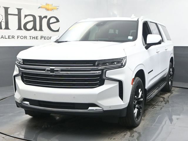 Used 2023 Chevrolet Suburban LT w/ Luxury Package image 7