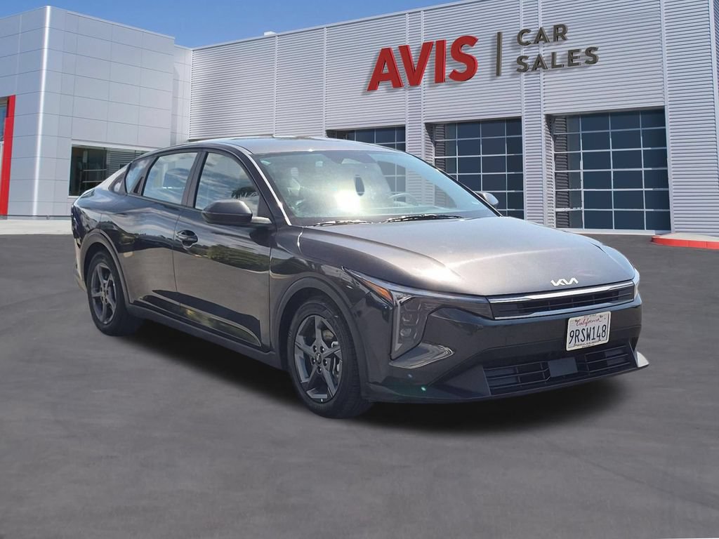 Used 2025 Kia K4 FWD image 3