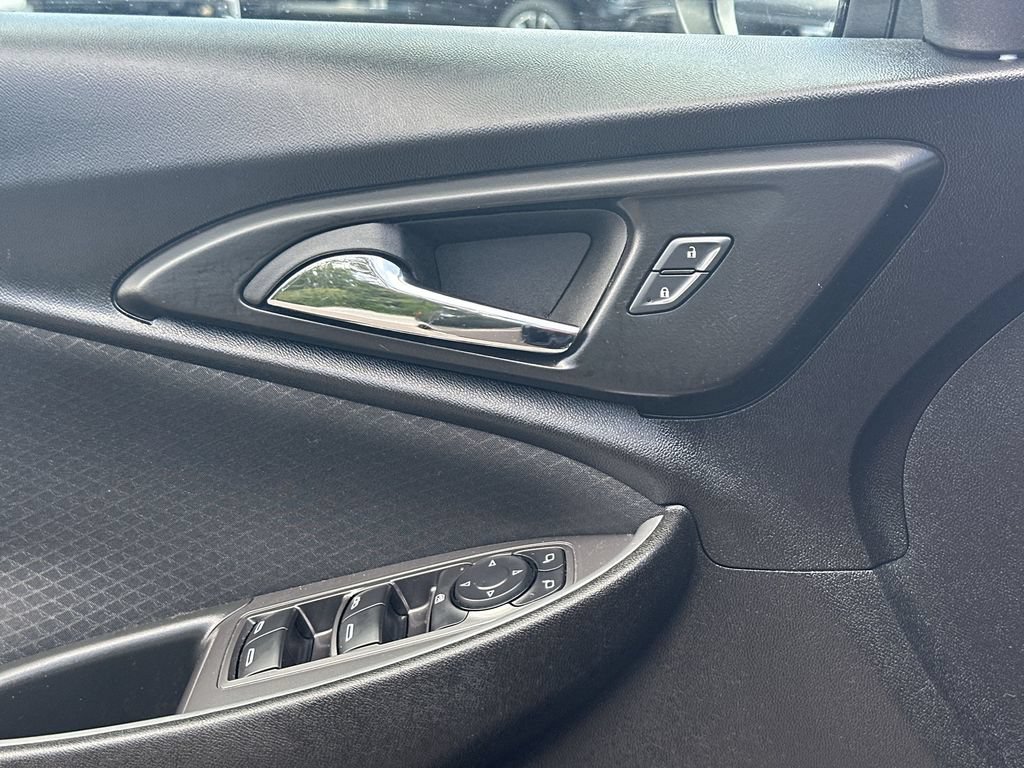 Used 2024 Chevrolet Malibu LT FWD image 29