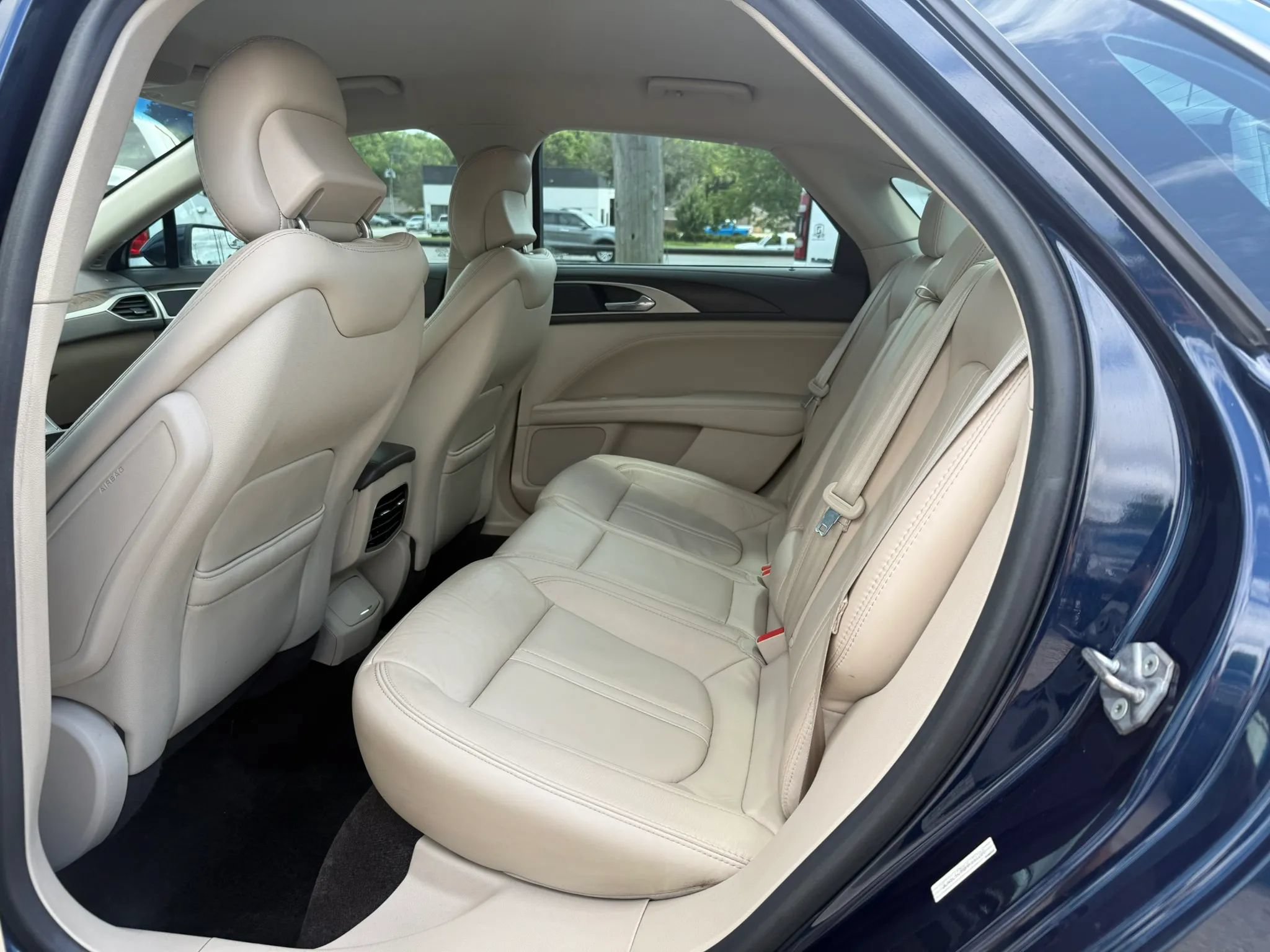 Used 2017 Lincoln MKZ Select FWD image 10