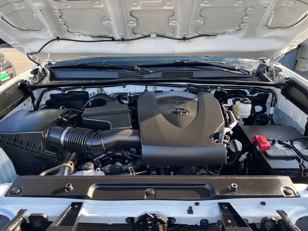 Used 2022 Toyota Tacoma SR5 image 40