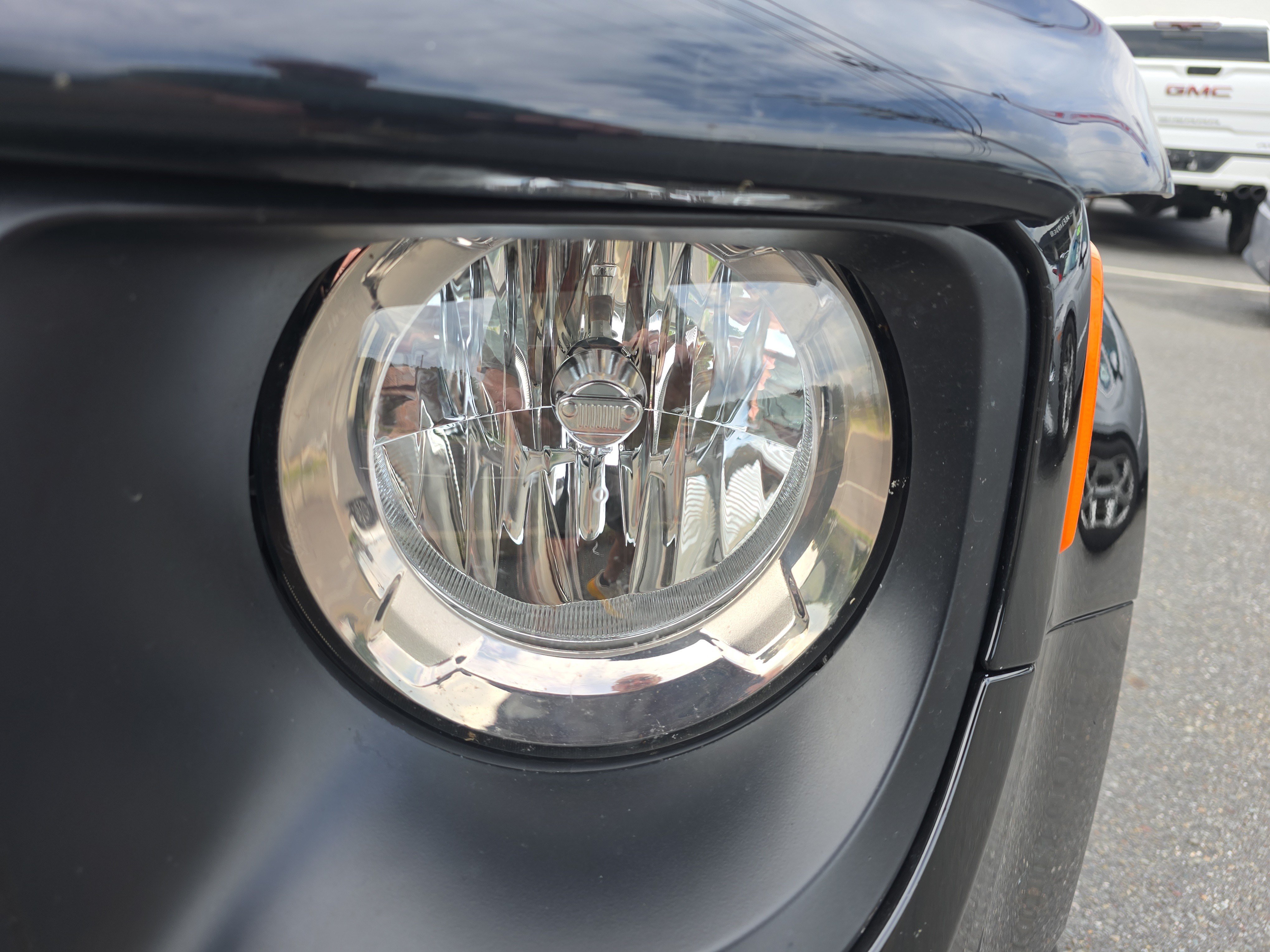 Used 2023 Jeep Renegade Trailhawk w/ Sun/Sound Group AWD/4WD image 12