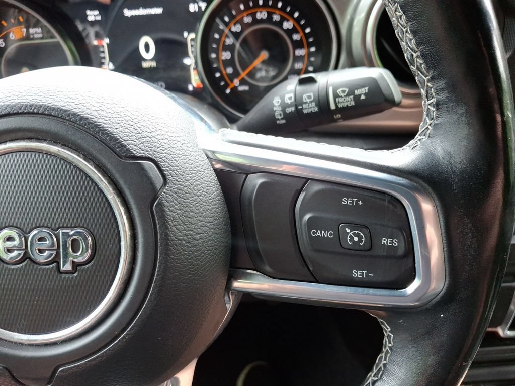 Used 2020 Jeep Wrangler Unlimited Sahara AWD/4WD image 18