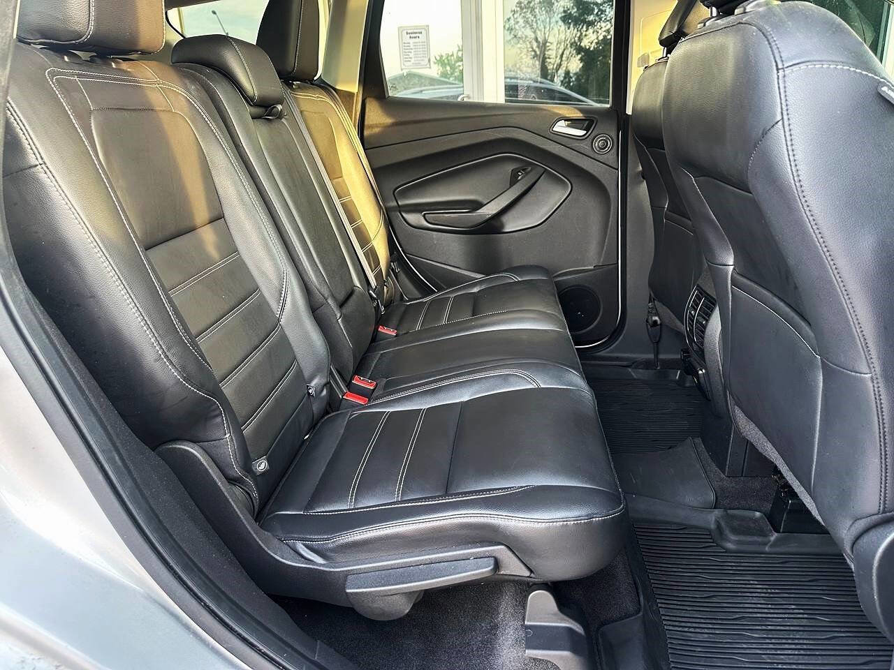 Used 2018 Ford Escape Titanium image 24