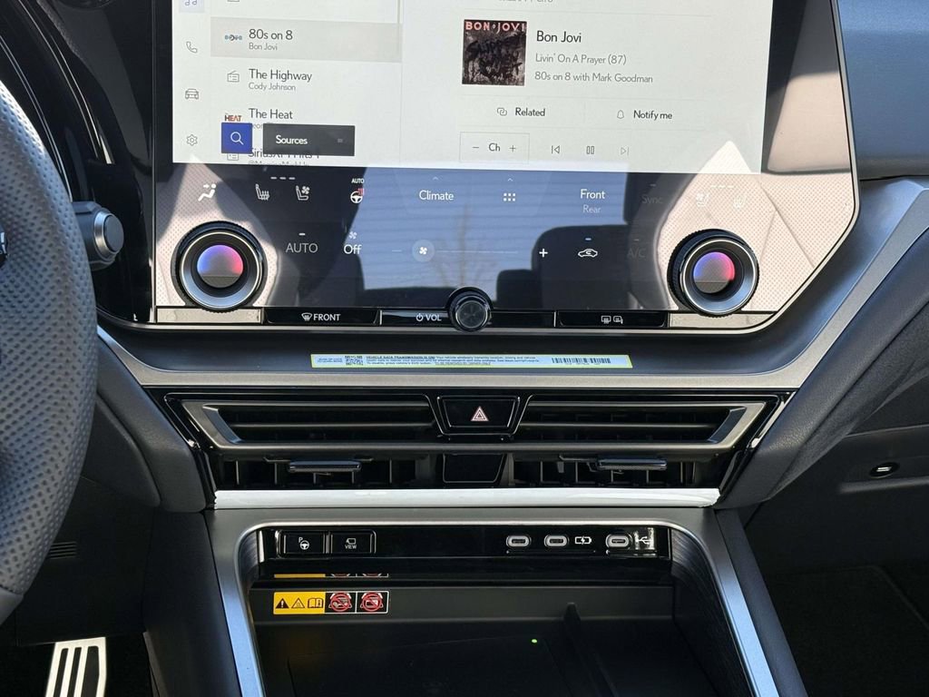 Used 2026 Lexus TX 500h AWD image 18