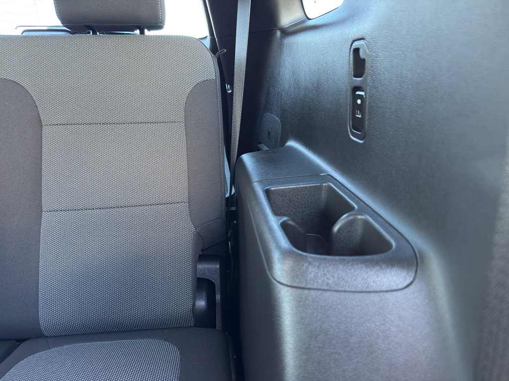 Used 2023 Chevrolet Traverse LT w/ LPO, Floor Liner Package image 36