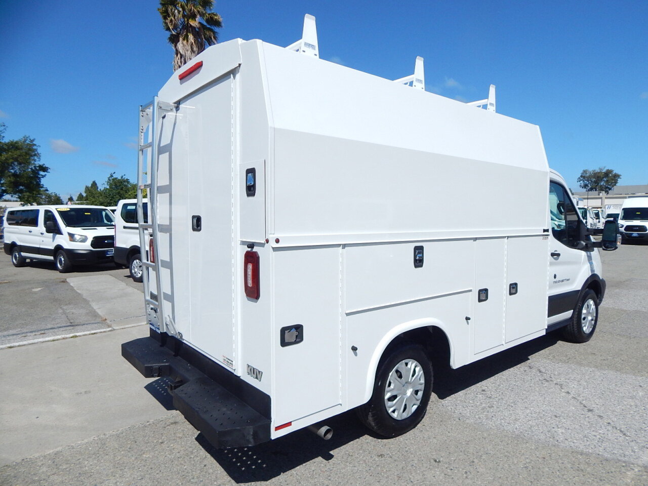 Used 2017 Ford Transit 350 138 w/ Interior Upgrade Package image 8