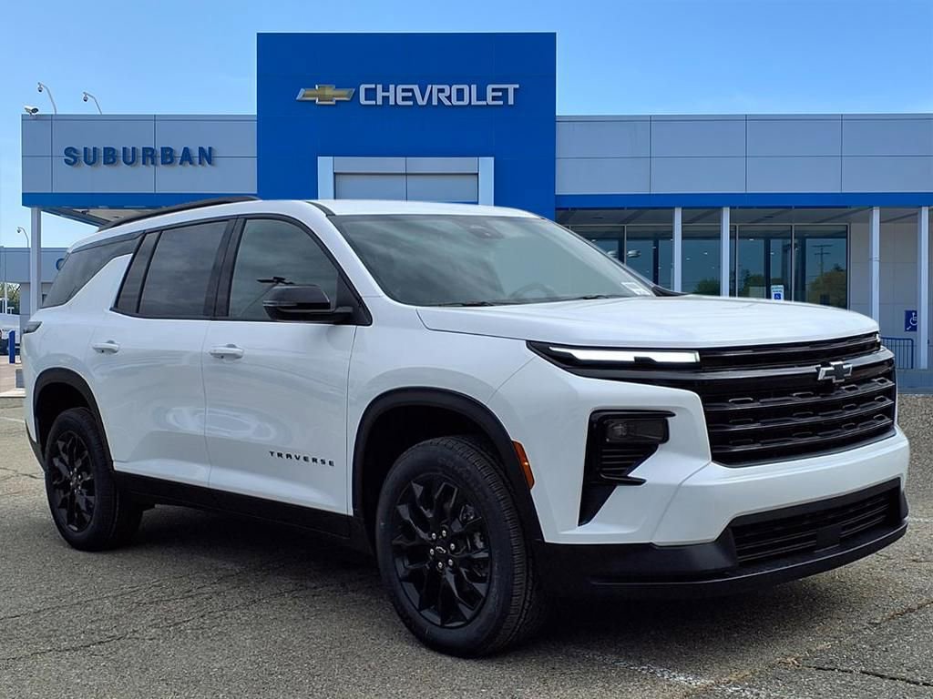 New 2026 Chevrolet Traverse LT w/ Midnight/Sport Edition image 3