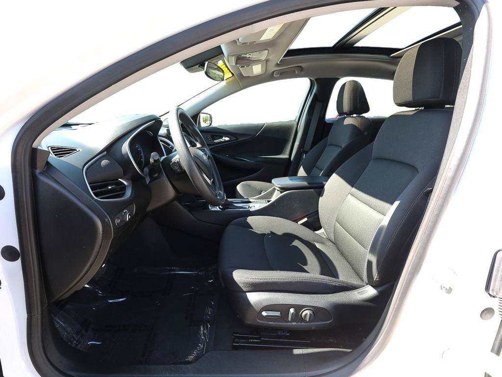 Used 2024 Chevrolet Malibu LT FWD image 12