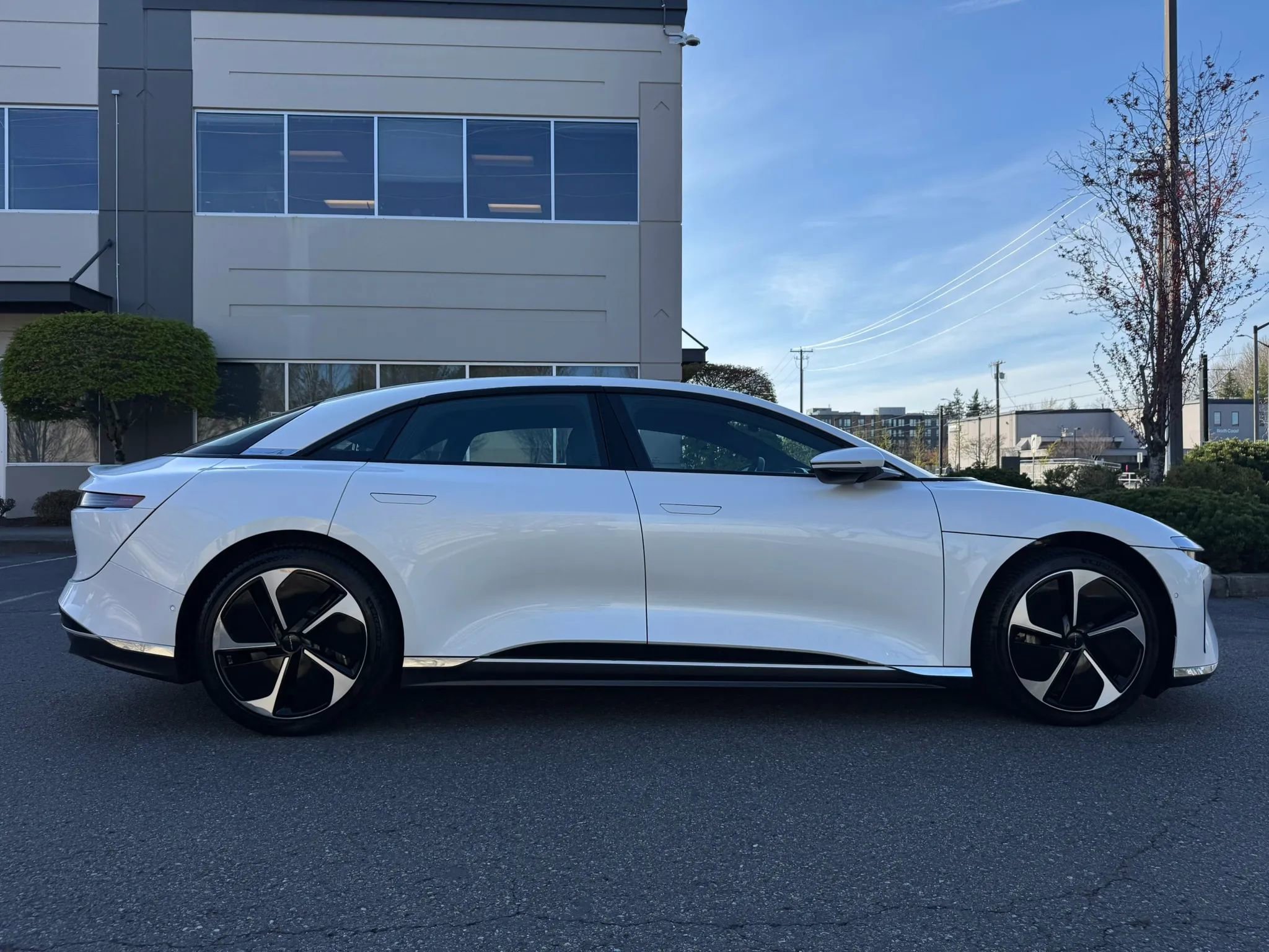 Used 2023 Lucid Air Pure image 12