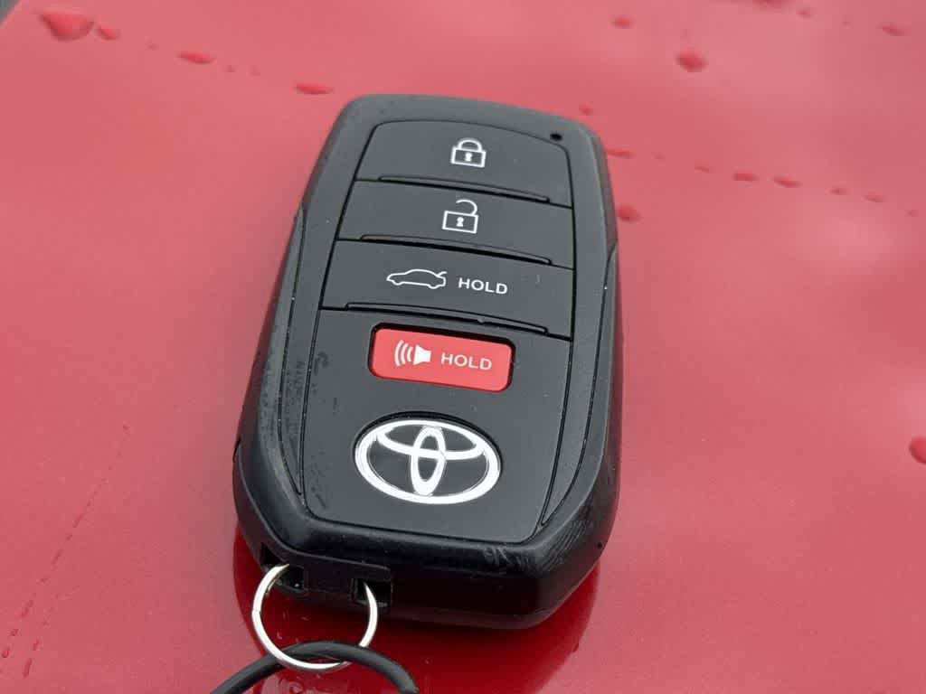 Used 2025 Toyota Camry SE FWD image 22