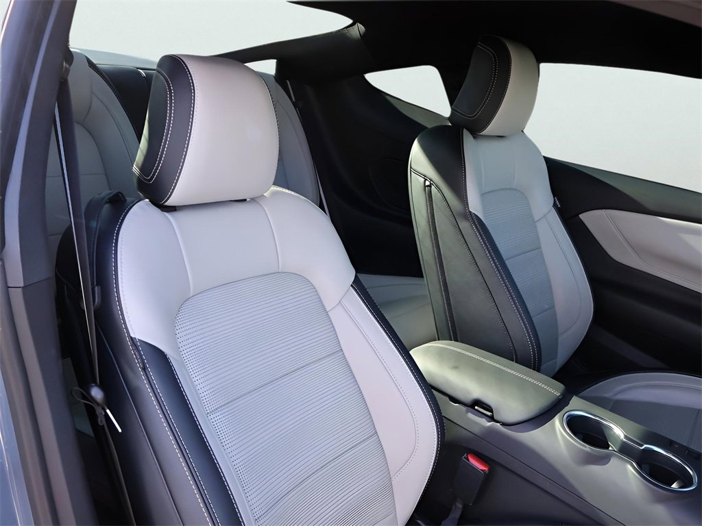 Used 2024 Ford Mustang GT Premium image 12
