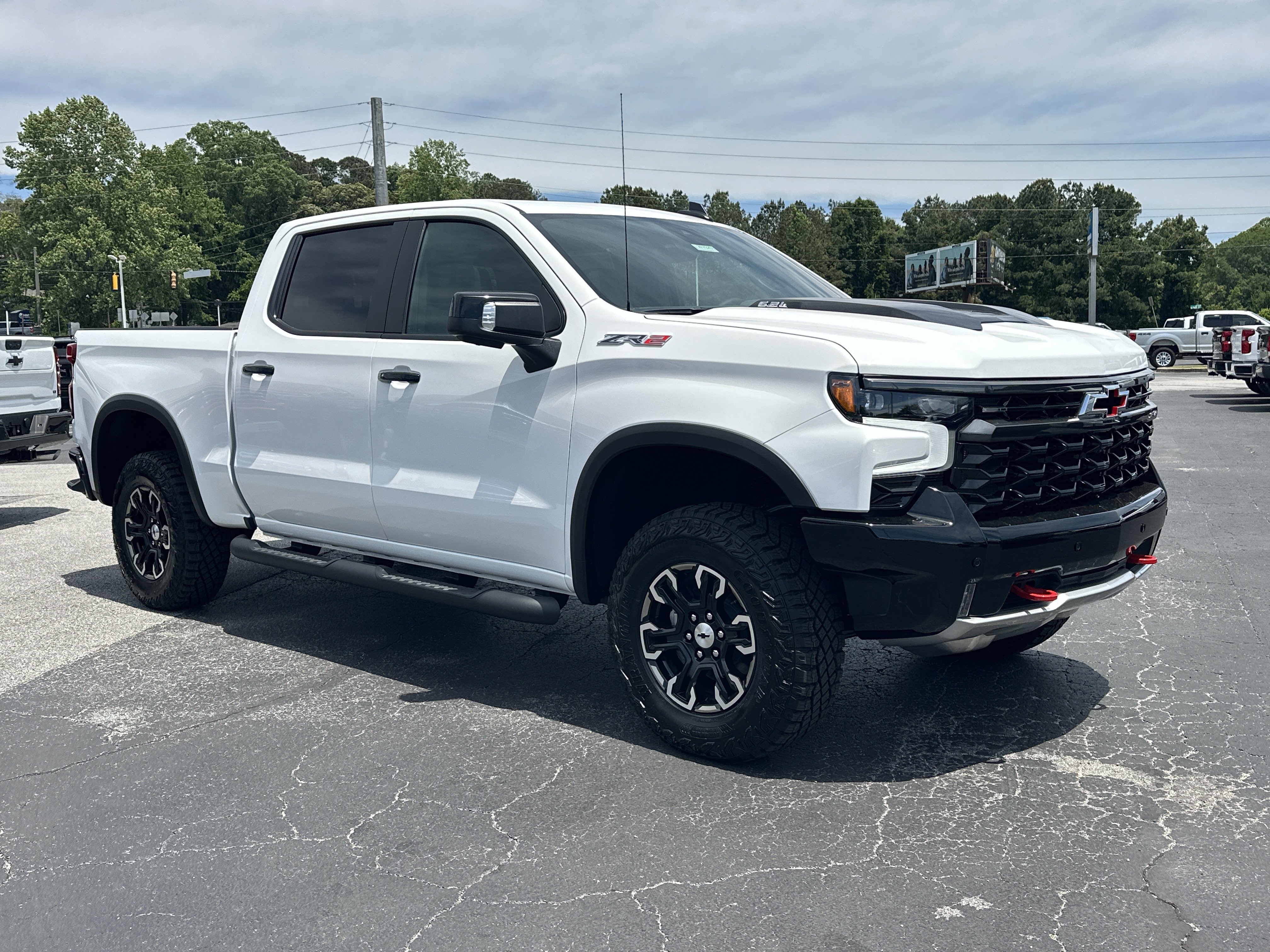 New 2026 Chevrolet Silverado 1500 ZR2 AWD/4WD image 2