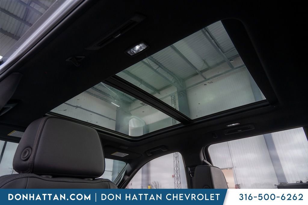 New 2026 Chevrolet Suburban High Country w/ Sun And Tow Package image 25