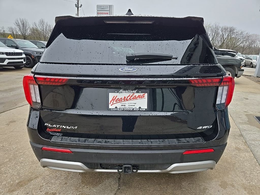 Used 2025 Ford Explorer Platinum w/ LUX Leather Package AWD/4WD image 9
