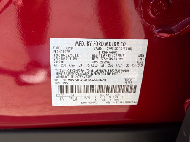 Used 2025 Ford Explorer ST AWD/4WD image 30