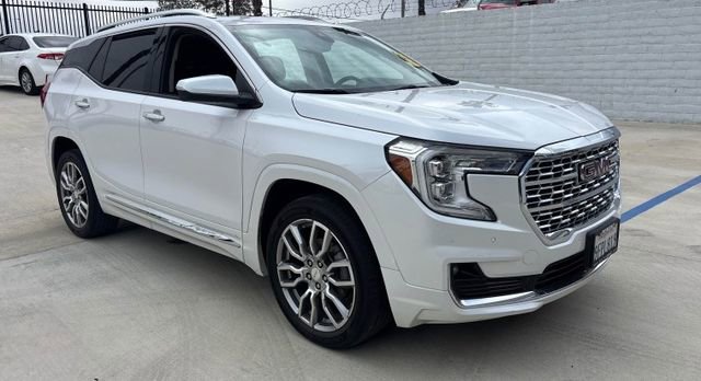 Used 2022 GMC Terrain Denali AWD/4WD image 3