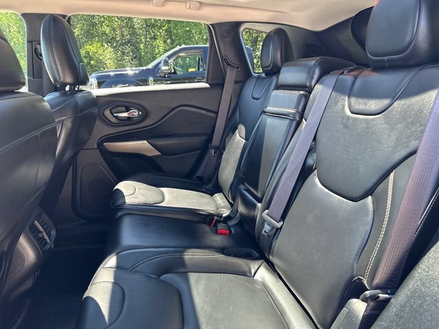 Used 2018 Jeep Cherokee Limited w/ High Altitude Package AWD/4WD image 19
