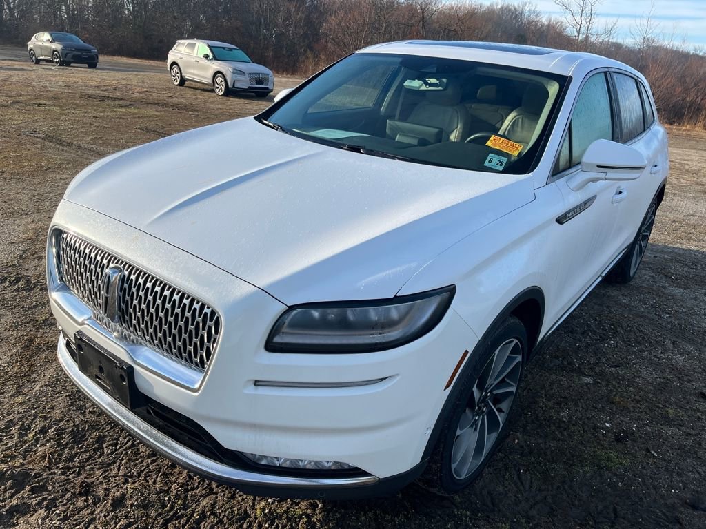 Used 2023 Lincoln Nautilus Reserve w/ Equipment Group 202A image 3