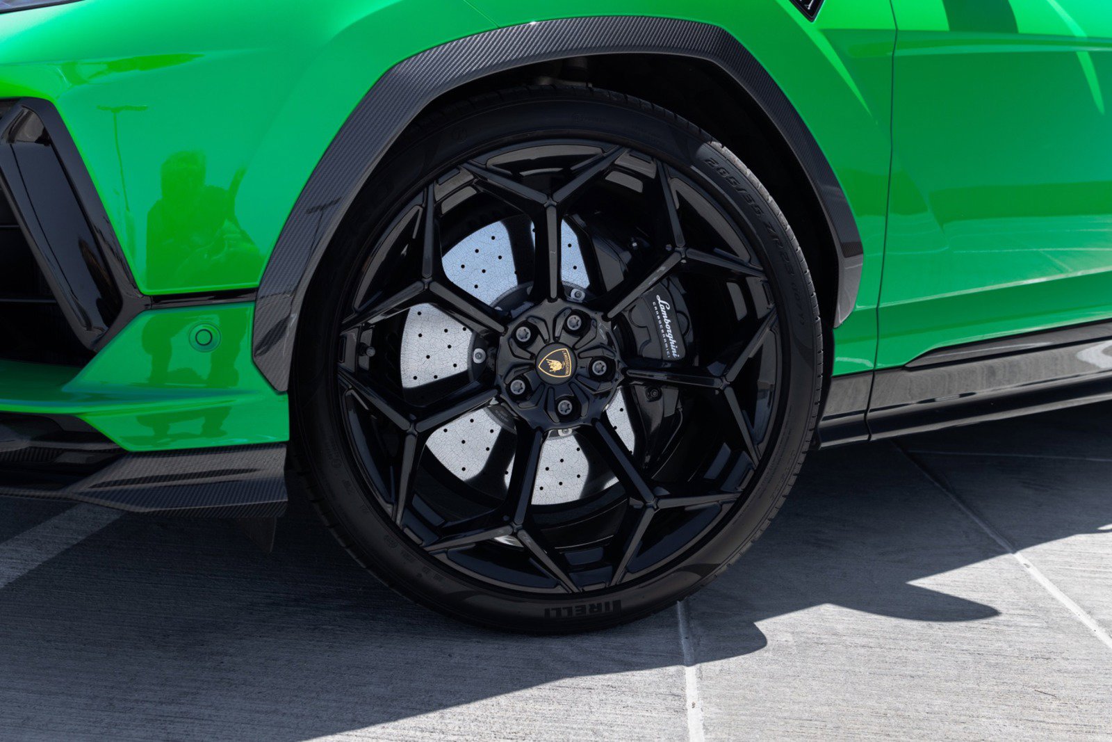 Used 2023 Lamborghini Urus Performante AWD/4WD image 11
