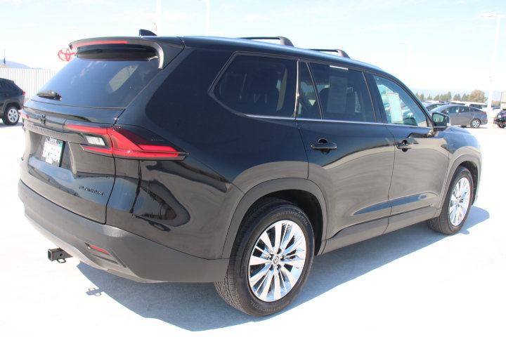 Certified 2025 Toyota Grand Highlander AWD image 3