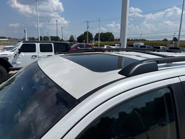 Used 2017 Toyota Sequoia Platinum AWD/4WD image 2