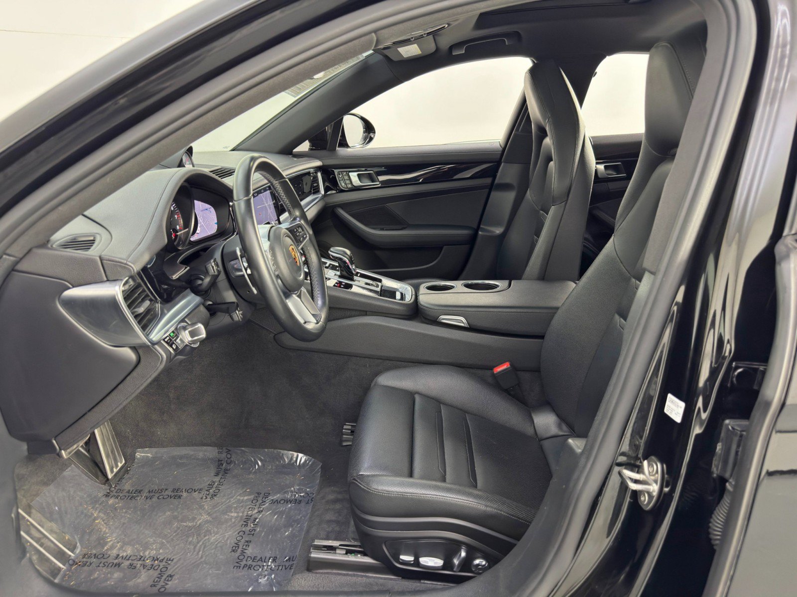 Used 2018 Porsche Panamera 4S w/ Premium Package Plus AWD/4WD image 17