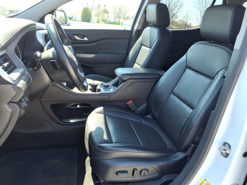 Used 2023 GMC Acadia SLT AWD/4WD image 16