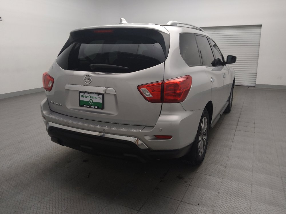 Used 2020 Nissan Pathfinder S FWD image 7