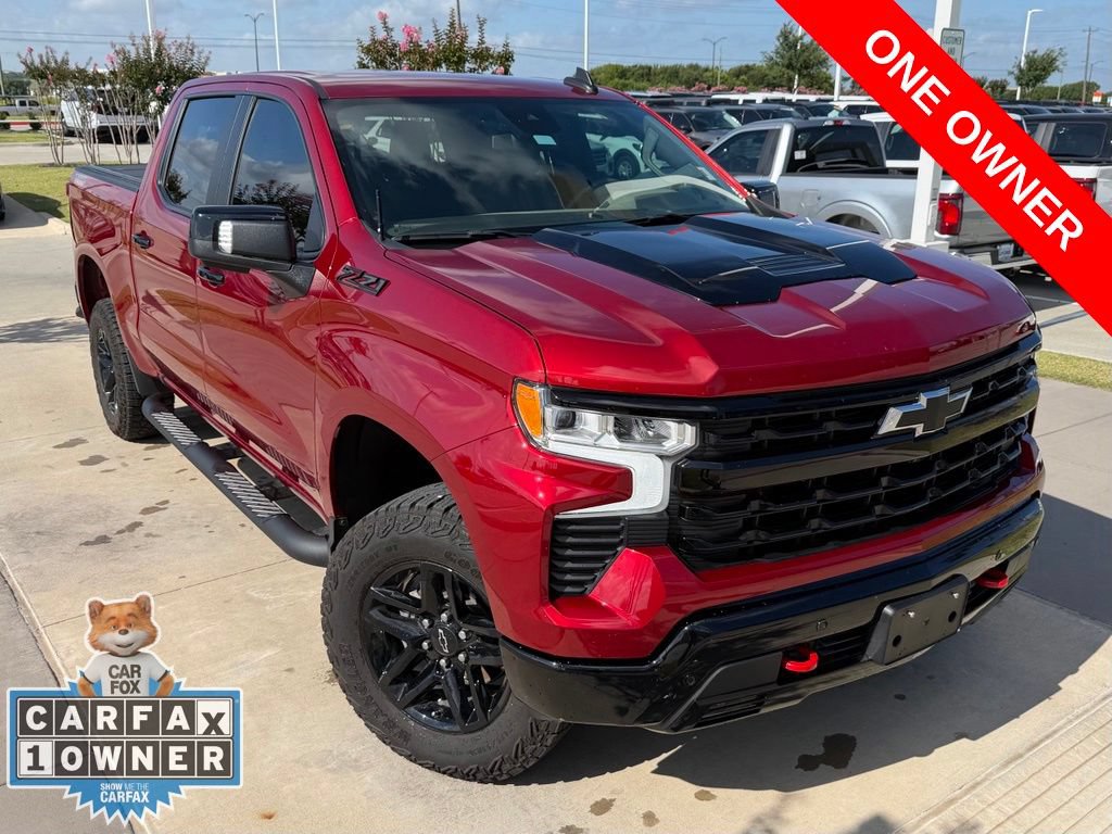 Used 2025 Chevrolet Silverado 1500 LT Trail Boss w/ Convenience Package II AWD/4WD image 4