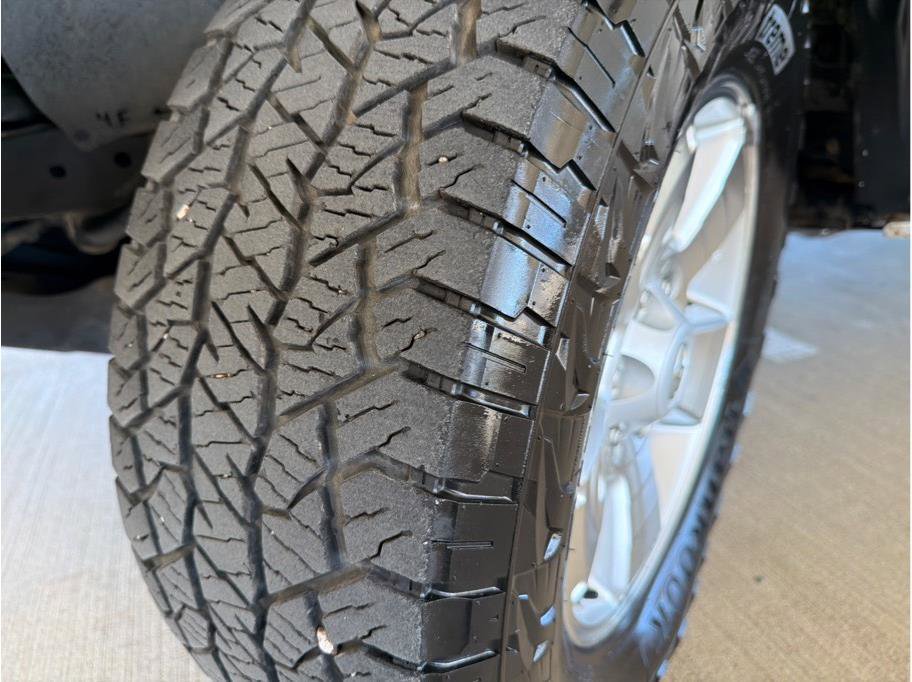 Used 2010 Toyota Tacoma 4x4 Access Cab V6 image 23