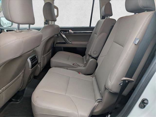 Used 2023 Lexus GX 460 Premium image 19